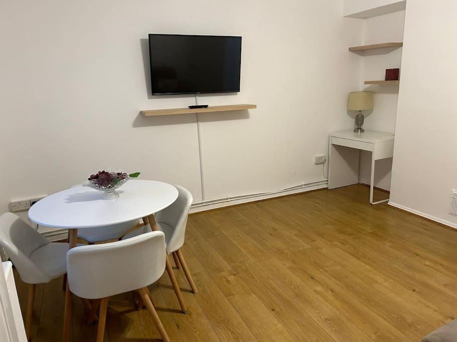 Truehome In South Apartament Londra